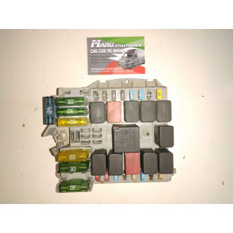 Boitier fusibles IVECO 06-11 Ref : 69501171