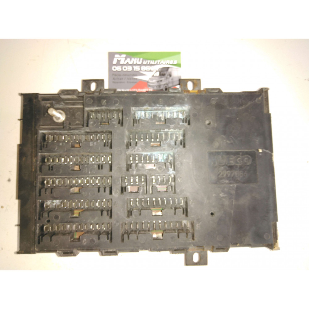 Boitier fusibles IVECO 89-06 Ref : 2997086