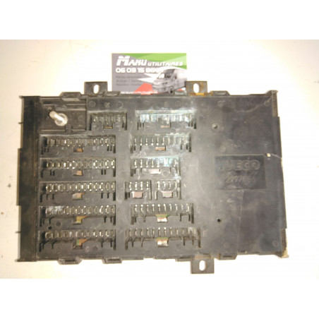 Boitier fusibles IVECO 89-06 Ref : 2997086