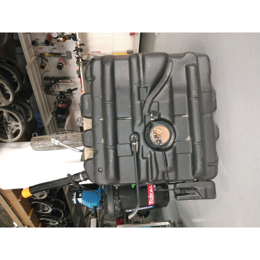 Réservoir à carburant Vito 95-03 Ref : 6384710801F