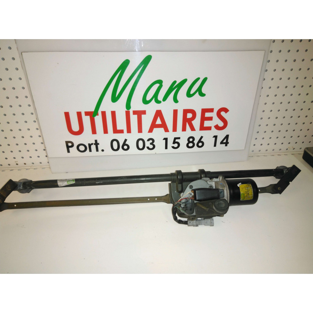 Moteur d'essuie-glaces avant Master Movano 98-03 Ref : 53557202
