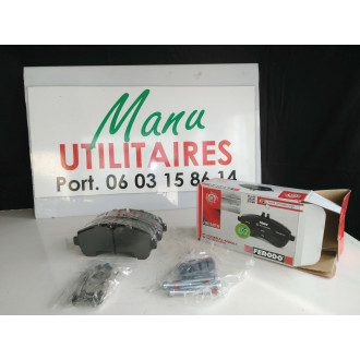 Jeu de plaquettes de frein Sprinter 06-18 Ref : FVR4470