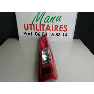Feu TRAFIC VIVARO 2006-2014 Arrière Droit Ref : 8200415251