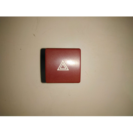 Bouton warning Partner Berlingo 08-12 Ref : boutonwarning 